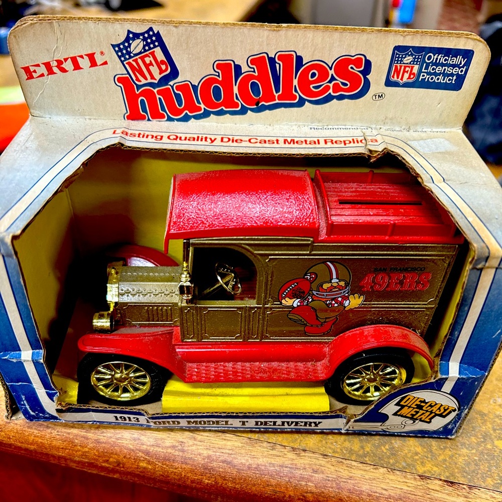 San Francisco 49er Ertl Collectibles NFL 1913 Ford Model T Delivery Truck Coin